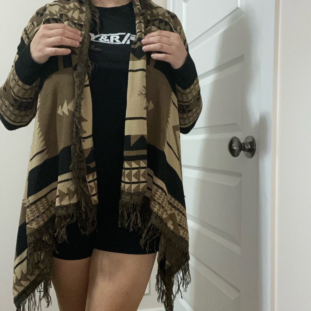 2/20$ Cute Cardigan